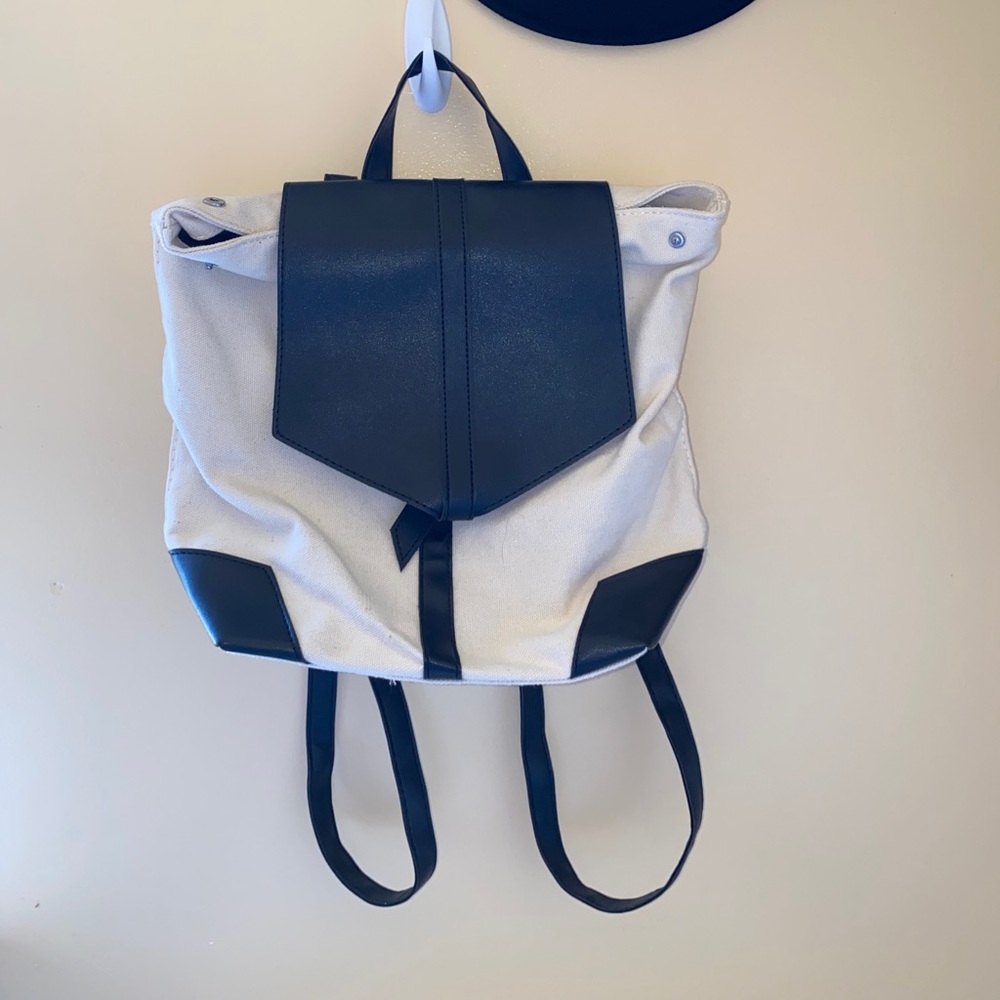 Simple Backpack - image 1